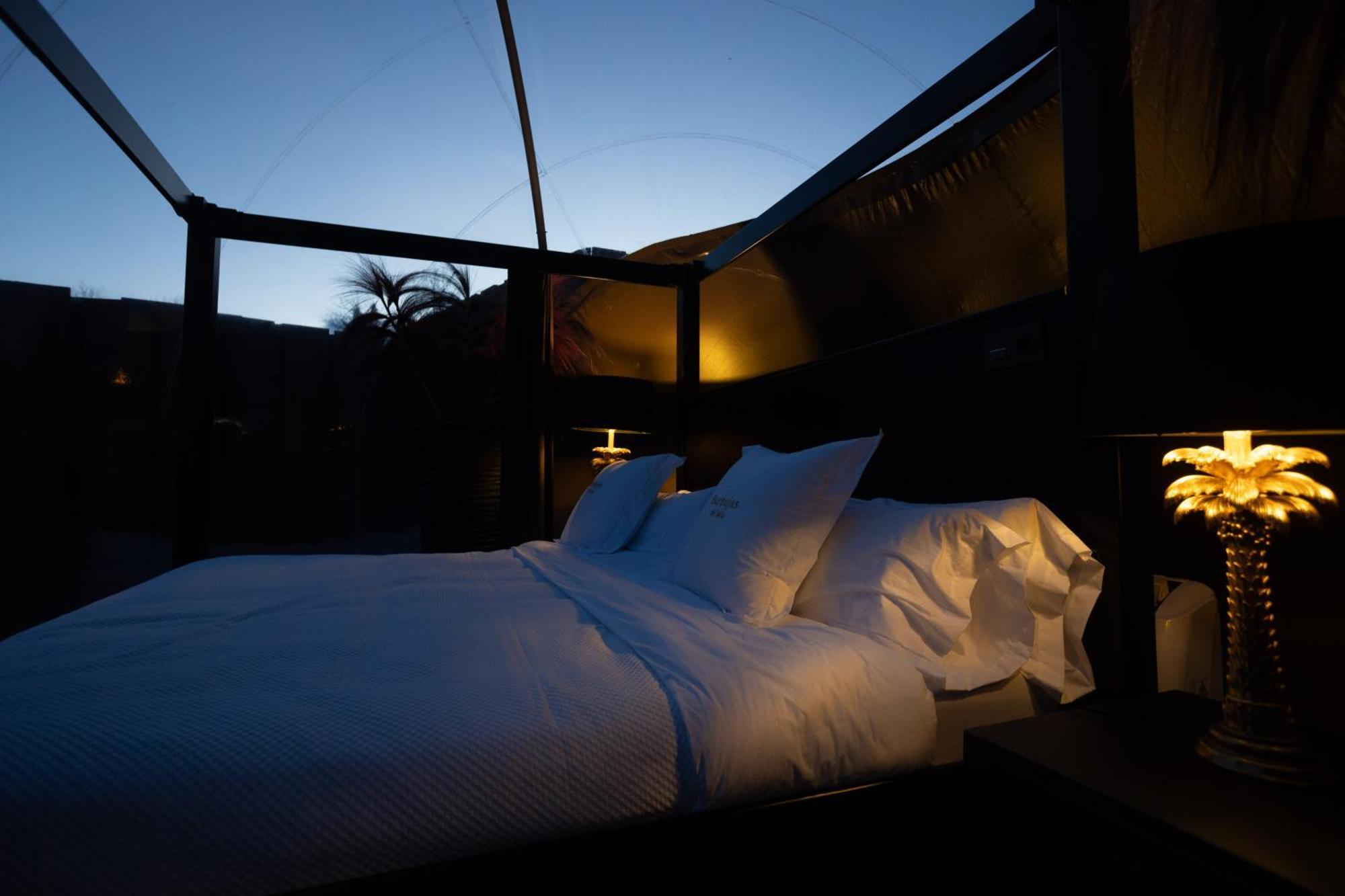 Luxury tent Burbujas Del Sella